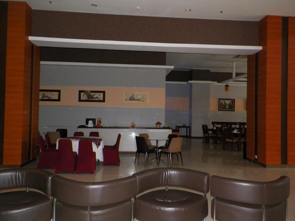 Lampion Hotel Solo ภายนอก รูปภาพ