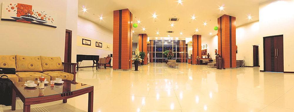 Lampion Hotel Solo ภายนอก รูปภาพ