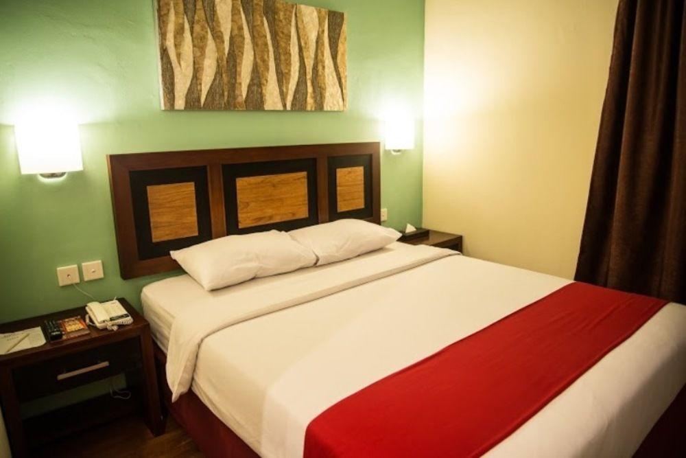 Lampion Hotel Solo ภายนอก รูปภาพ