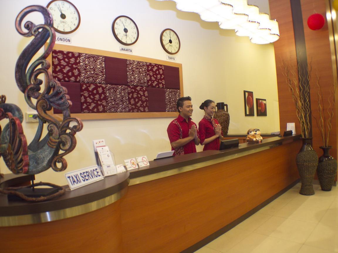 Lampion Hotel Solo ภายนอก รูปภาพ
